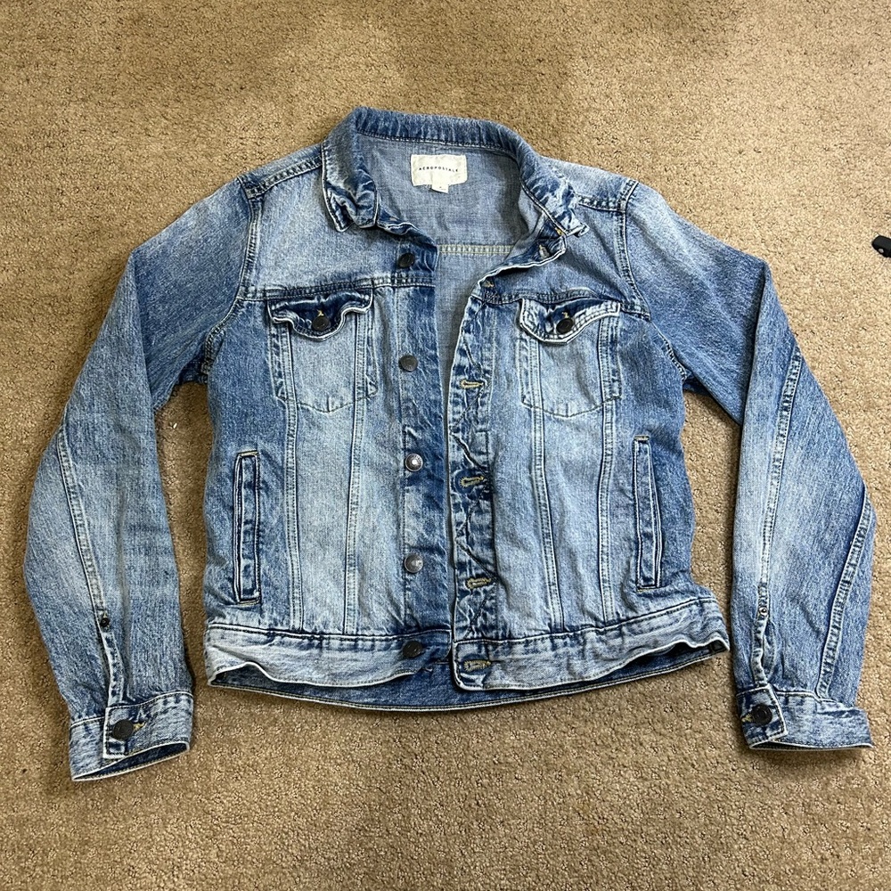 Aeropostale Women’s Medium Button Up Denim Long Sleeve Jacket